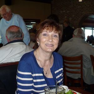 Meet your Posher, Elaine